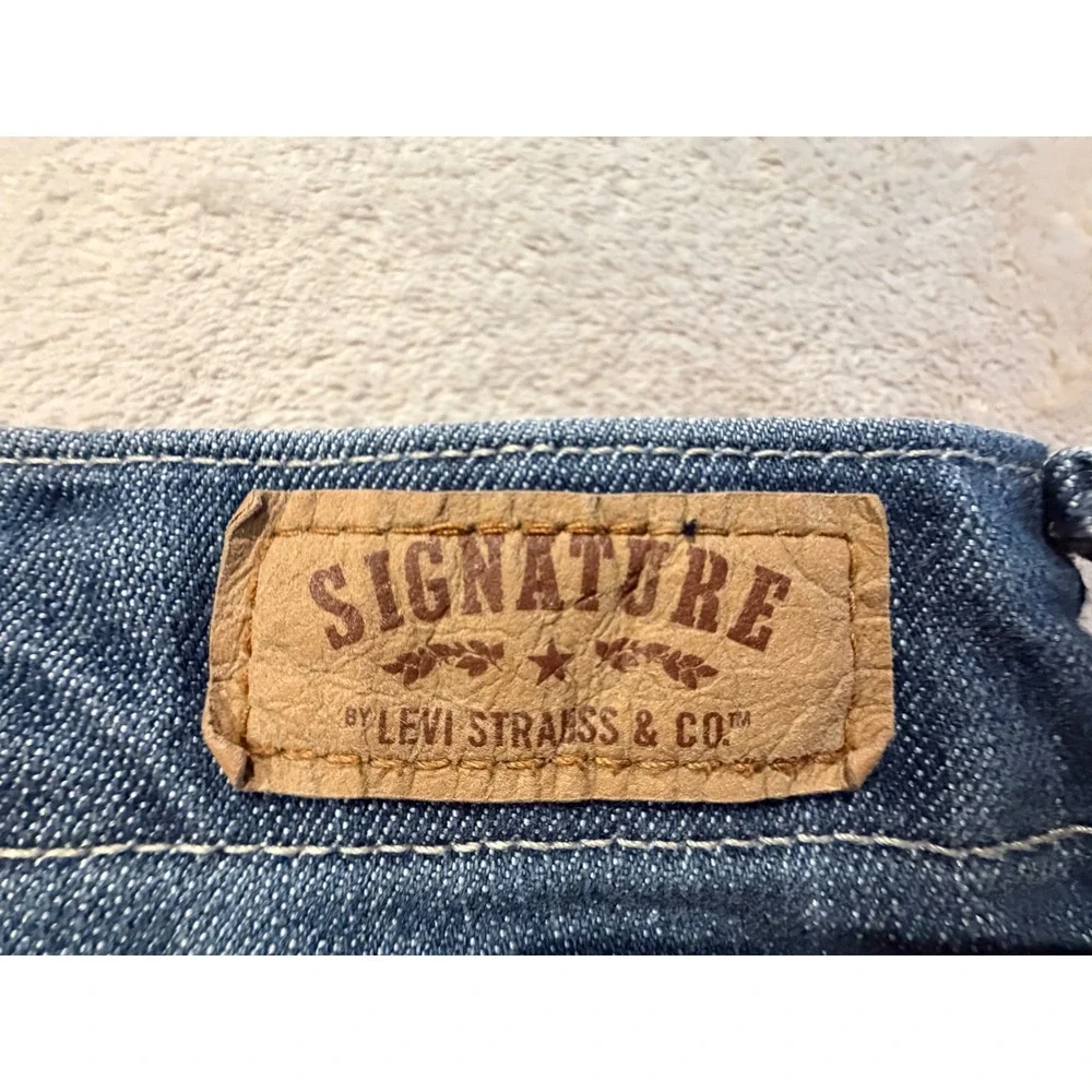 Signature Levi Strauss Denim Shorts Womens 12 Blue Nautical Bermuda